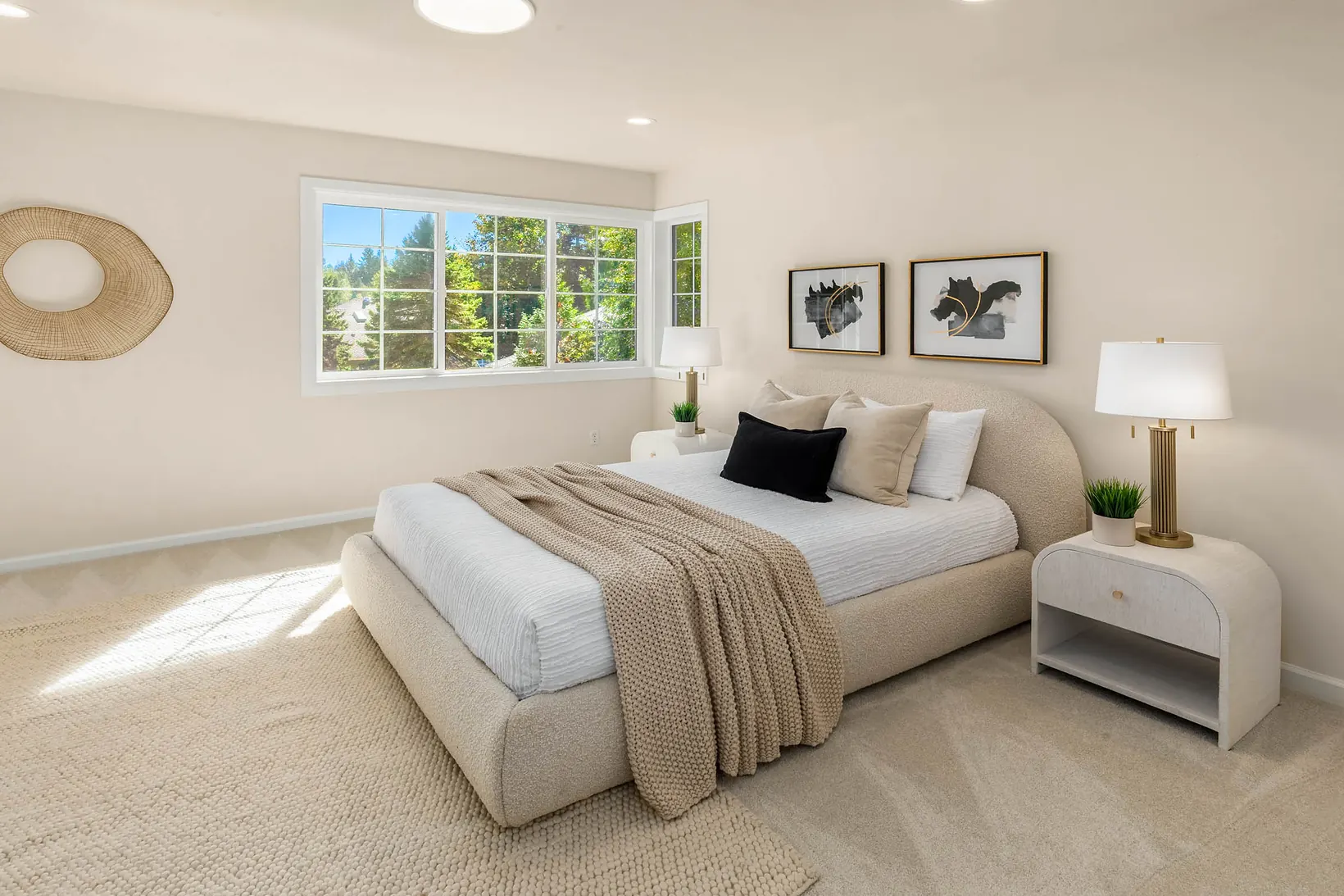 Upstairs bedroom with its own bath, suited to a nanny or visiting grandparent